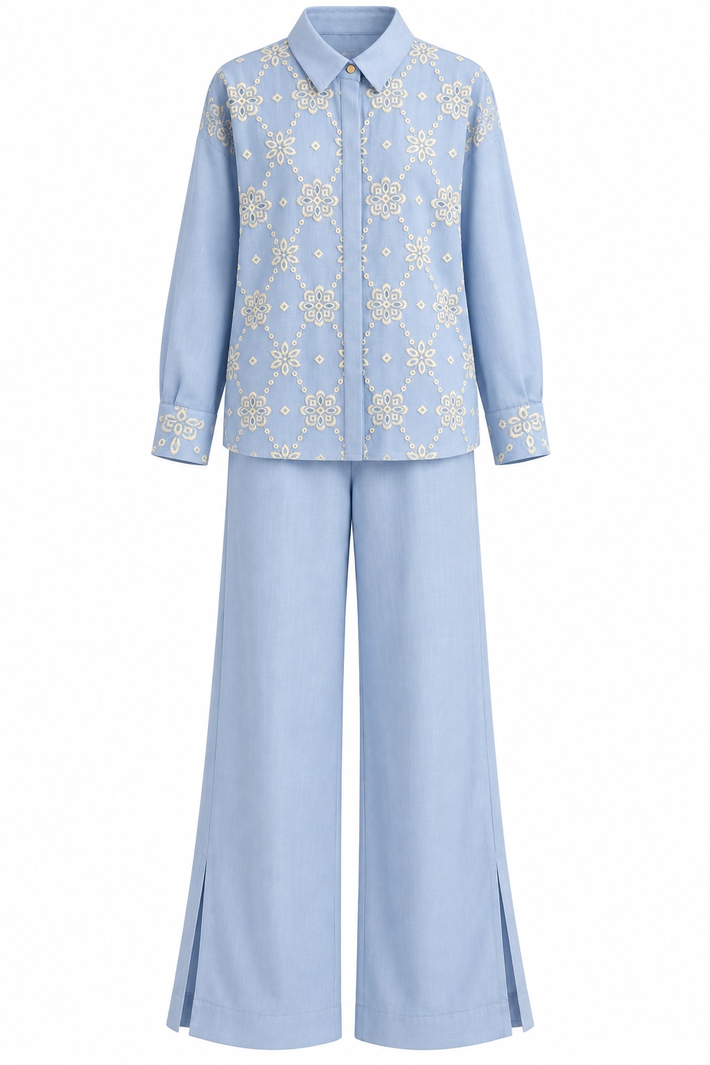 Conjunto celeste con bordado marfil — Celeste