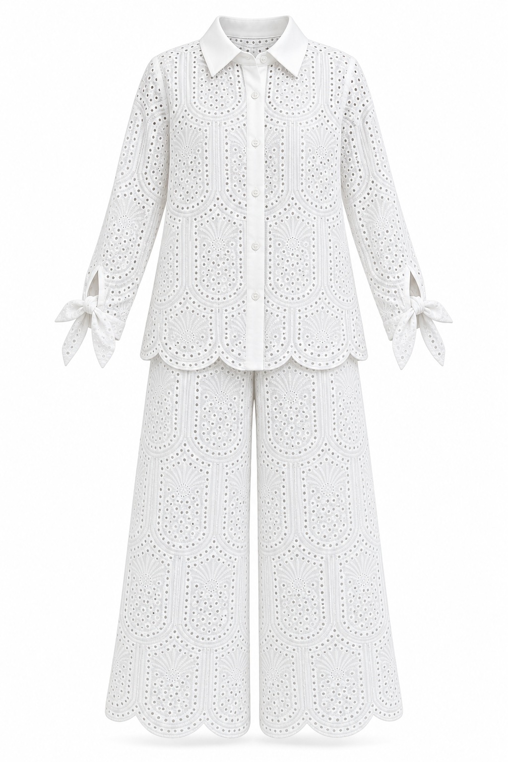 Conjunto blanco bordado con lazos en las mangas — Blanco